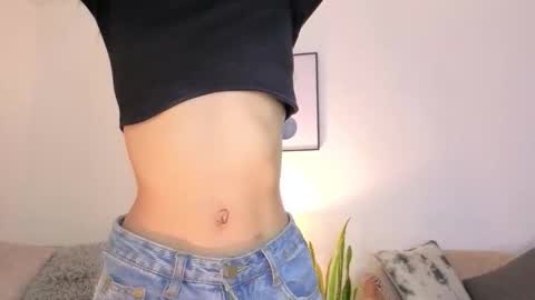 Snapshot of liaaa___ chatting on November 28, 2025, 3:04 pm Lia online show from November 28, 2025, 3:04 pm