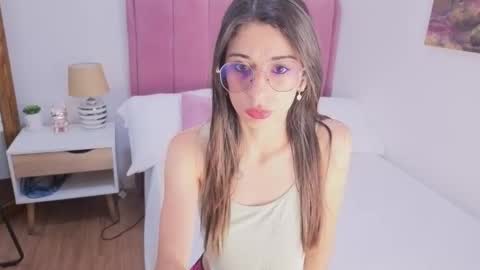 Snapshot of liaaa___ chatting on January 7, 2026, 12:29 pm Lia online show from January 7, 2026, 12:29 pm