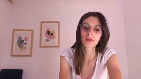 Snapshot of liaaa___ chatting on January 13, 2026, 12:21 pm Lia online show from January 13, 2026, 12:21 pm