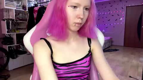 Lia online show from June 26, 2026, 1:26 pm