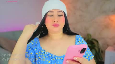 Snapshot of liacox chatting on November 18, 2025, 3:01 am Lia Cox online show from November 18, 2025, 3:01 am