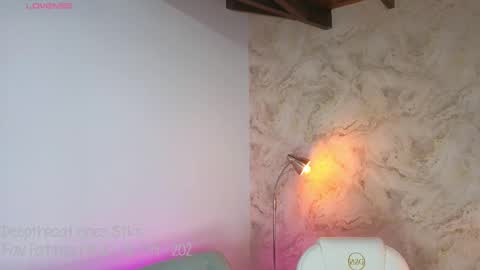 Snapshot of liacox chatting on November 30, 2025, 3:32 am Lia Cox online show from November 30, 2025, 3:32 am