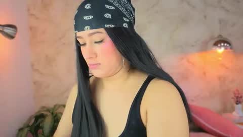 Snapshot of liacox chatting on December 4, 2025, 3:05 am Lia Cox online show from December 4, 2025, 3:05 am