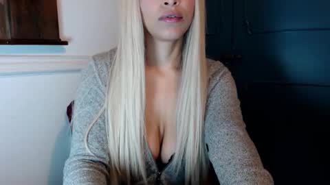 Snapshot of liadivina chatting on February 2, 2026, 6:45 am Lia Divina online show from February 2, 2026, 6:45 am