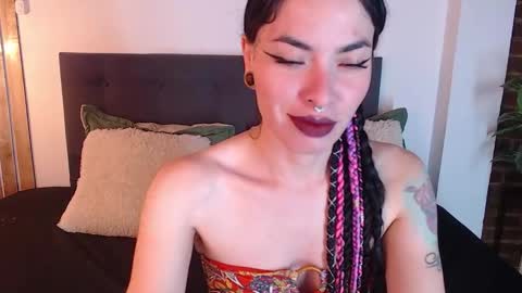 LIA online show from October 30, 2025, 1:56 pm