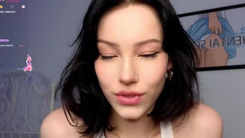 Lia  online show from February 8, 2025, 9:35 am