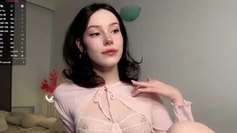 Lia  online show from May 28, 2026, 6:54 am