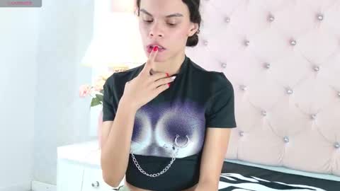 Snapshot of liahevans chatting on September 22, 2025, 1:24 pm Liah online show from September 22, 2025, 1:24 pm