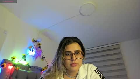 Snapshot of liahkimi chatting on February 16, 2026, 4:30 am Lia online show from February 16, 2026, 4:30 am