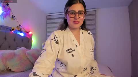 Snapshot of liahkimi chatting on February 21, 2026, 3:29 am Lia online show from February 21, 2026, 3:29 am