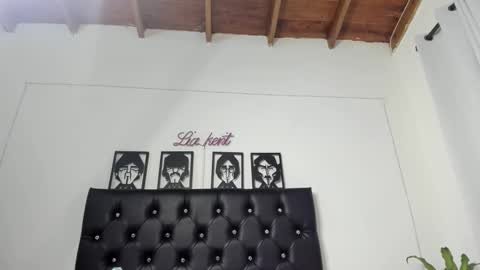 Lia Kent online show from December 1, 2024, 11:58 pm