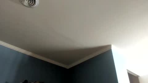 Snapshot of liam_1985 chatting on January 20, 2025, 3:48 am Liam online show from January 20, 2025, 3:48 am