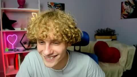 Liam online show from March 8, 2025, 4:39 pm