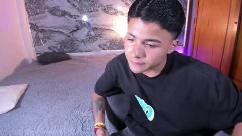 Snapshot of liam_dustin chatting on March 17, 2026, 10:46 pm Liam online show from March 17, 2026, 10:46 pm