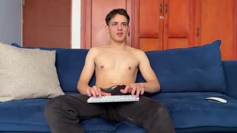 Snapshot of liam_enzho chatting on April 21, 2026, 2:56 pm Liam online show from April 21, 2026, 2:56 pm