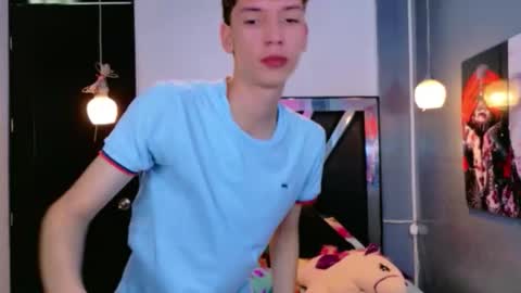 liam_green1 online show from February 26, 2026, 7:46 pm