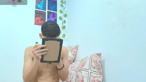 Snapshot of liam_honey18 chatting on July 9, 2026, 12:09 pm liam_honey18 online show from July 9, 2026, 12:09 pm