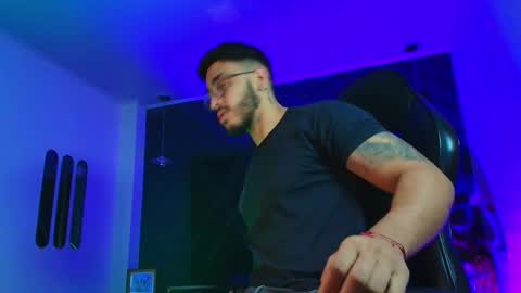 LIAM KLEIN online show from April 2, 2026, 11:19 am