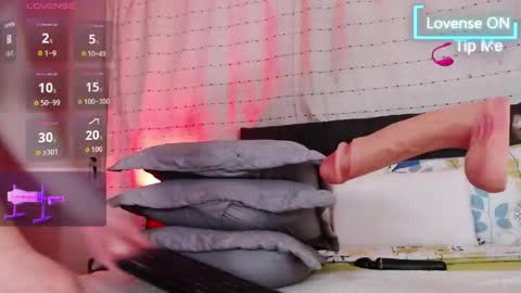 HORNYMOAN online show from May 21, 2026, 10:50 pm