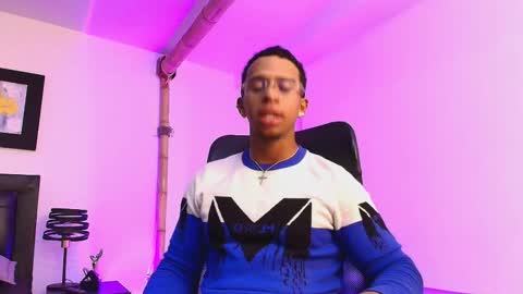 Snapshot of liam_morocho chatting on September 20, 2025, 8:21 pm LIAM online show from September 20, 2025, 8:21 pm