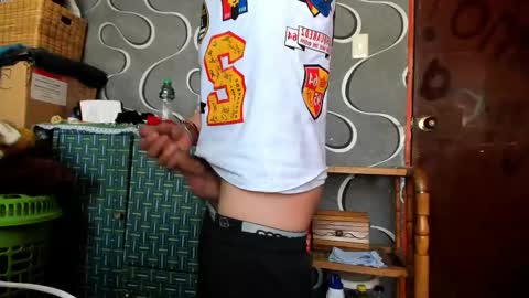 Snapshot of liam_oasiss chatting on February 8, 2025, 3:42 pm liam_oasiss online show from February 8, 2025, 3:42 pm