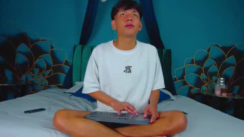 Snapshot of liam_sinclair chatting on January 18, 2026, 4:33 pm Liam online show from January 18, 2026, 4:33 pm