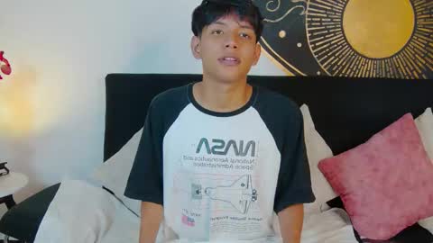 Snapshot of liam_sinclair chatting on February 18, 2026, 8:16 pm Liam online show from February 18, 2026, 8:16 pm