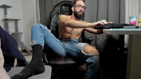 Snapshot of liamaesthetic chatting on February 11, 2025, 7:02 am Liam online show from February 11, 2025, 7:02 am