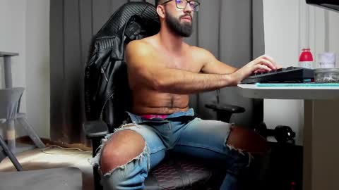 Snapshot of liamaesthetic chatting on March 2, 2025, 10:14 am Liam online show from March 2, 2025, 10:14 am