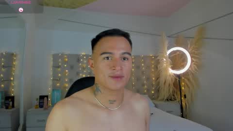 LiamDeep online show from December 18, 2025, 10:49 pm