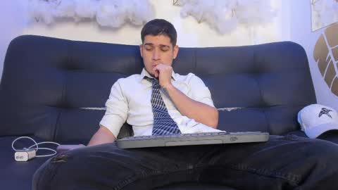 Liam online show from March 27, 2026, 11:26 pm