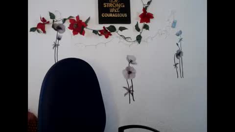 Snapshot of liamiler01_ chatting on December 5, 2024, 11:38 am Lia Miller online show from December 5, 2024, 11:38 am