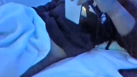 liamk121 online show from December 15, 2025, 5:23 am