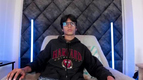 Snapshot of liamkron chatting on May 24, 2026, 11:04 am Liam twink big dick online show from May 24, 2026, 11:04 am