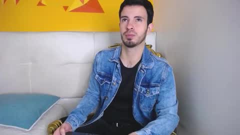 LiamLuxe online show from October 4, 2025, 1:31 pm