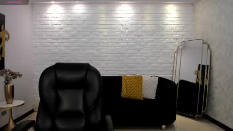 Snapshot of liammcarter chatting on November 12, 2025, 3:40 am Liam online show from November 12, 2025, 3:40 am