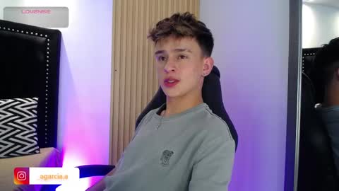 liam online show from April 16, 2026, 4:46 am