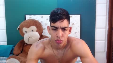 L I A M online show from December 15, 2025, 10:52 am