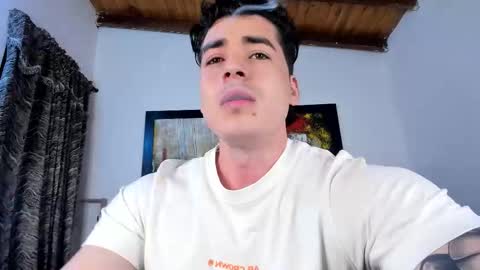 Snapshot of liamwyatt_ chatting on December 15, 2025, 6:28 am liamwyatt_ online show from December 15, 2025, 6:28 am