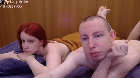 Dia and Julian online show from May 7, 2026, 12:27 am