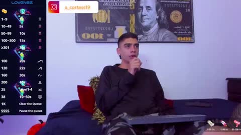    online show from December 4, 2024, 10:13 am