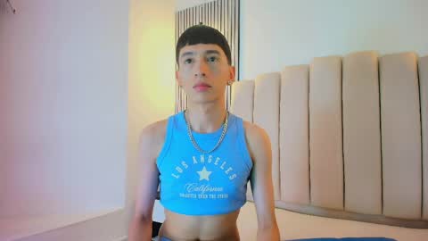 Snapshot of lian_cameron chatting on April 24, 2026, 4:15 am lian_cameron online show from April 24, 2026, 4:15 am