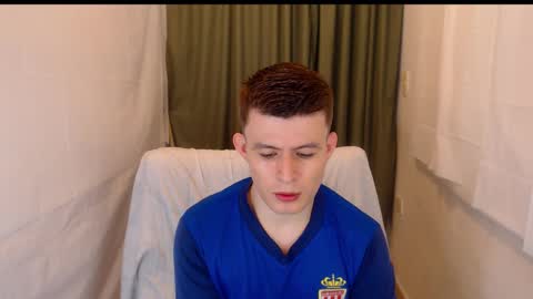 Snapshot of lian_eathan chatting on December 1, 2025, 5:29 pm lian_eathan online show from December 1, 2025, 5:29 pm