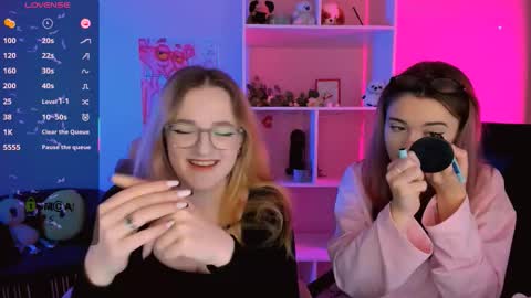 Little Liana  online show from September 27, 2025, 7:19 pm