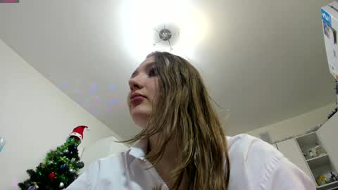 Snapshot of lianema chatting on January 5, 2025, 11:01 pm Kate online show from January 5, 2025, 11:01 pm