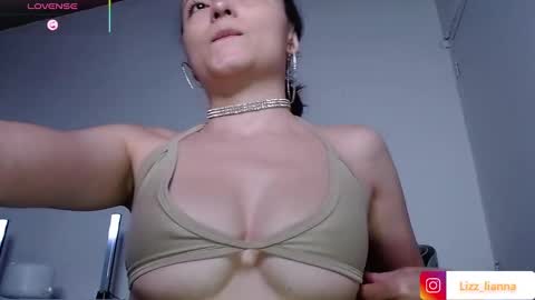 Snapshot of lianna_hot chatting on March 6, 2025, 12:32 am --- buy my content naughty in my bio- online show from March 6, 2025, 12:32 am