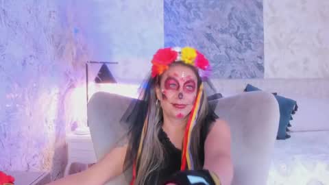 Lian online show from October 29, 2025, 7:48 pm