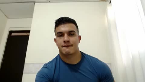 Snapshot of lianstonne chatting on May 5, 2026, 2:47 pm Liamstonne online show from May 5, 2026, 2:47 pm