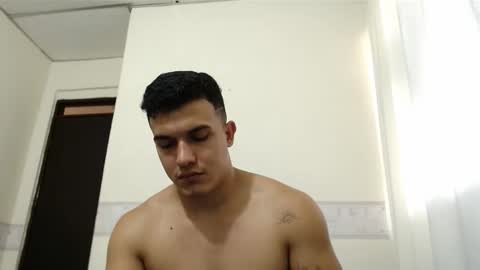 Snapshot of lianstonne chatting on May 20, 2026, 2:45 pm Liamstonne online show from May 20, 2026, 2:45 pm