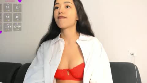 Lian online show from September 21, 2025, 7:21 am